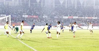 হামজার জোড়া গোলেও শেষরক্ষা হলো না বাংলাদেশের